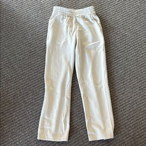 Lululemon size 2 sweatpants